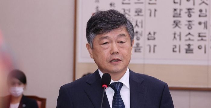 퇴임 윤준 서울고법원장 "서부지법 난동, 법원 신뢰했다면 엄두 못냈을 것"