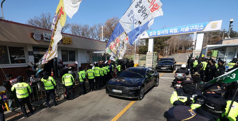 與 '尹 줄면회' 예고에 고개드는 '강성론'…우려 커진다