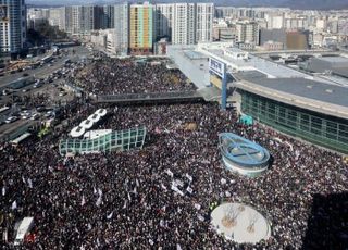 의식수준이…민주당, 2030 청년에 "고립시켜야" "쓰레기들" 발언 파문