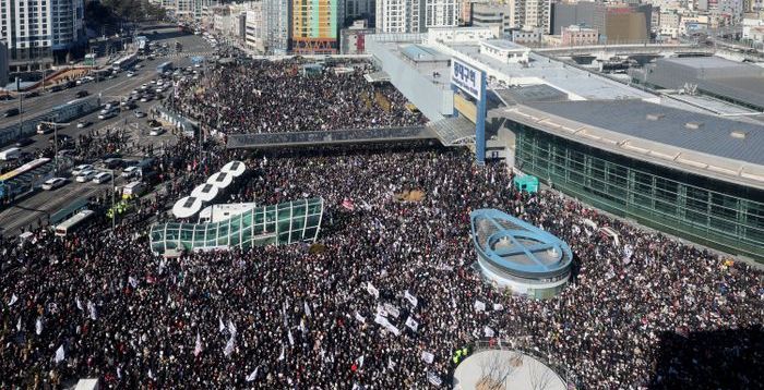 의식수준이…민주당, 2030 청년에 "고립시켜야" "쓰레기들" 발언 파문