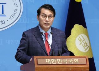 경찰, '내란선동 혐의' 윤상현 의원 수사 착수