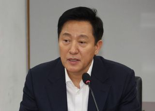 "전라도 출신" "빨갱이"…오세훈, 가짜뉴스 유포자 5명 경찰 고소