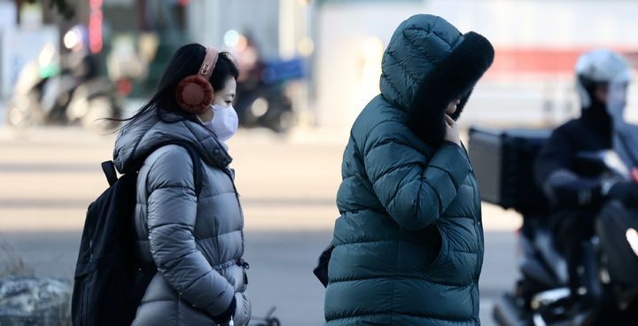 [오늘 날씨] '칼바람' 겨울 추위 계속·아침 최저 -12도…건조한 입술 고민이라면