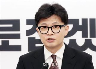 한동훈, 천안 고속도로 붕괴 사고에 "모든 분 무사히 돌아오길"