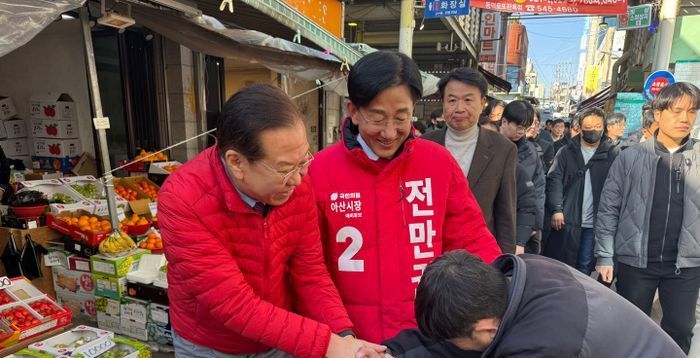 [현장] 시작된 헌재의 시간…'국민의힘 투톱' 발길, '중원'으로 향했다