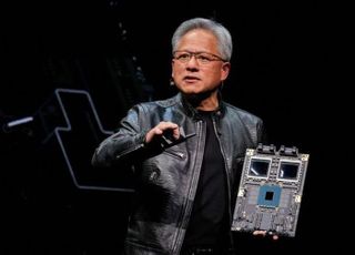 블랙웰 성공 자신한 젠슨 황...조용히 미소짓는 삼성·SK