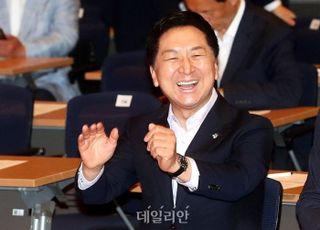 [대권 가는 길 ⑬] '조용한 돌풍' 준비하는 김기현…'인지도 높이기' 관건