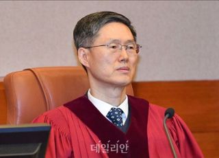 [헌법재판관 심층탐구 ①] '우리법연구회 회장 역임' 문형배 헌재소장 권한대행