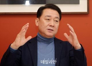 [인터뷰] 이광재 "가짜 정치인들 사회 분열 악용…국민 평가 받아야"