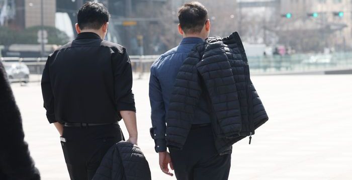 [오늘 날씨] 평년보다 포근하고 한때 비...봄 맞이 운동 과하면 '이것' 부를 수도