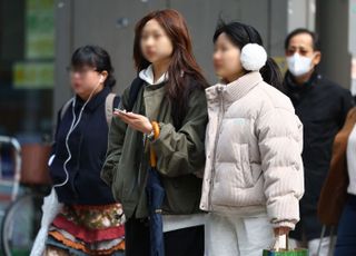 [오늘 날씨] 강풍 불고 수도권은 눈까지...봄 시기하는 꽃샘추위, '면역력' 상승법은