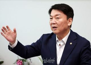 안철수 "이재명, 하라리보다 먼저 나와 AI 토론해야"