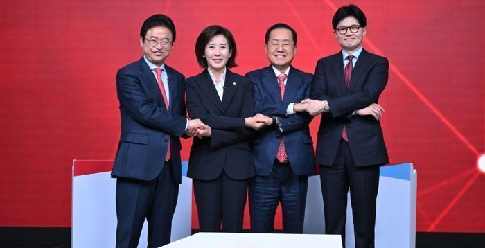 "중도층 다 도망갈라"…국민의힘 후보들, 비방전 멈추고 정책 경쟁 힘쏟으라 [기자수첩-정치]