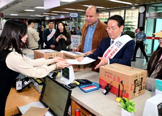 ‘아이(i) 글로벌 택배 지원사업’ 대상…소상공인·중소기업까지 늘린다