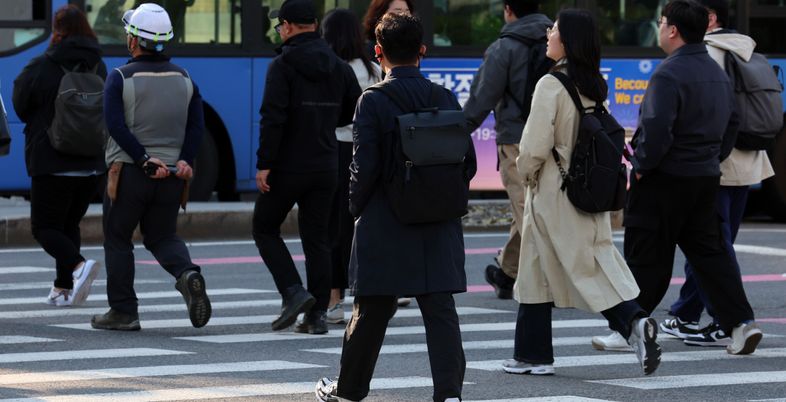 [오늘 날씨] 일교차 '15도' 강풍 주의...짧아지는 옷소매, 셀프 제모 주의사항은