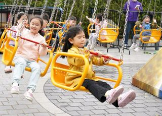 "엄마랑 회사 갈까?" 삼성전기, 어린이날 '패밀리 데이' 진행