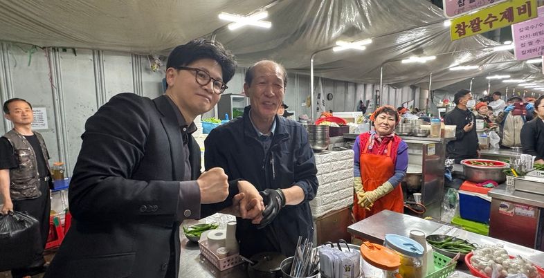 한동훈의 손편지…대구서 지지자들에 "다른 분들은 李 개싸움 감당 못해"