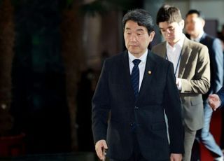 '한덕수·최상목' 줄사퇴에 대외설명 혼선…외교공한 회수 소동