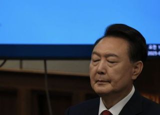 尹직권남용 사건도 지귀연 판사 심리…중앙지법 형사25부 배당