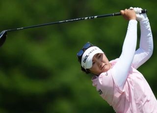 2R에서도 선두! 유해란, 일주일 만에 우승 경쟁 [LPGA 블랙 데저트 챔피언십]