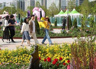 [포토]2025고양국제꽃박람회 ‘꽃해설사 투어’ 인기