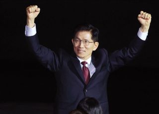 [속보] 김문수, 수락 연설…"89.77% 이재명은 이미 독재자"
