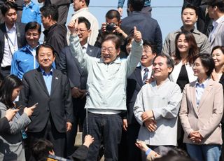 이재명, 경북 영주서 "내 고향이 경북인데도 눈 흘기는 분들 계셔"