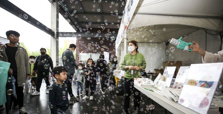 [오늘 날씨] 어린이날, 전국 대체로 흐리다 오후부터 비...비 소식에 가라앉은 기분 회복법