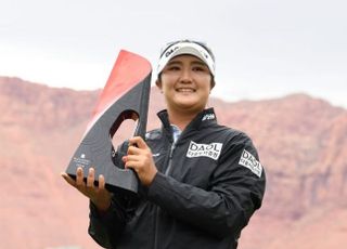 사흘 연속 이글! 유해란, 와이어 투 와이어 우승 "내 골프에만 집중" [LPGA 블랙 데저트 챔피언십]