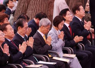 한자리 모인 이재명·김문수·김재연·권영국·한덕수 대선 후보