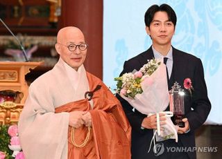 이승기, 처가와의 관계 단절했지만 불심 그대로…'불자대상' 어떤 상?
