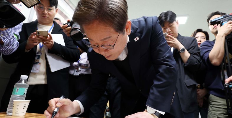 이재명, 김문수~한덕수 단일화 논의에 "내란연대" 규정