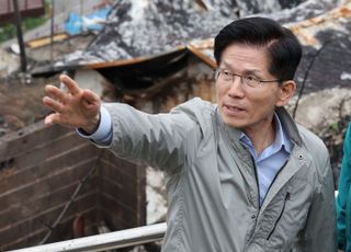 김문수 "끌어내리기 시작이냐" 의구심에…이양수 "전화라도 주시라" 일축