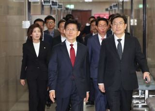 [속보] 권영세·권성동, 김문수 찾아 TK 내려간다…단일화 설득키로