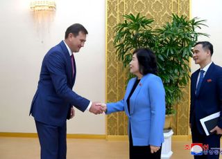 북한, 벨라루스 정부 대표단 초청…19년만에 무역경제협조 회의