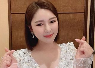 "내 매니저라고 사칭해 사기" 주의 당부한 이 女가수
