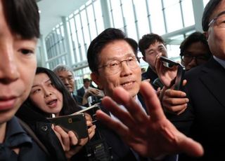 김문수, 압박에 돌연 일정 중단…주도권 선언으로 기강 잡기 시도 [단일화 분수령 ①]