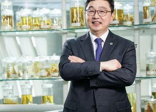[인터뷰] “우리 바닷속 김·미역, 세계가 주목하는 탄소흡수원 될 것”