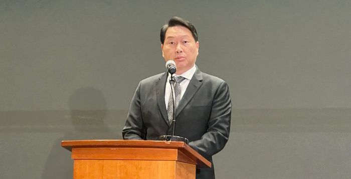 고개 숙인 최태원 "고객 신뢰가 존재 이유…위약금 문제는 내 생각 중요치 않아"(종합)
