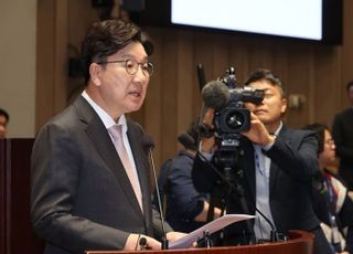 권성동, 이재명 파기환송심 연기에 "깡패집단이지 정당이라 할 수 있나"