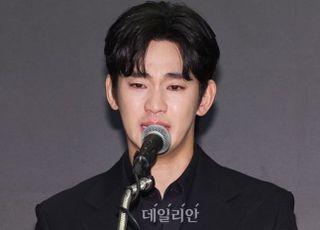 유족 측, 고 김새론 사망 한 달 전 녹취록 공개…"제보자 피습" 주장