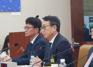 SKT 유영상 "위약금 면제 결론 못내…회사 손실·고객 형평 모두 따져야"