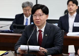 금융위 부위원장 "150개사 밸류업 참여…주가상승률 평균보다 높아"