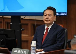 尹, 내주 법원 지하 아닌 지상 출입…처음으로 재판 출석 모습 공개