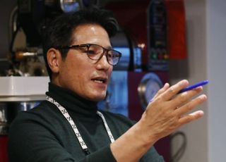 [단독] '원조 소장파' 정병국 "내가 김문수 지지? 전혀 사실 아냐…요즘 정치에 환멸"