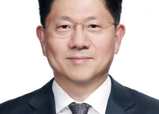 한국거래소, 신임 시장감시위원장에 김홍식 전 국무조정실 정책관 선임