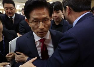 법원, 김문수 측 '대선 후보 지위 인정·전당대회 개최 금지' 가처분 모두 기각