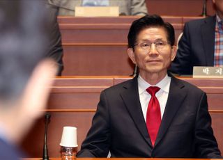[속보] 김문수, 후보 자격 박탈에 "야밤의 정치 쿠데타"