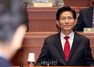 '김문수 부활' 국민의힘 전당원투표 부결…권영세 전격 사퇴