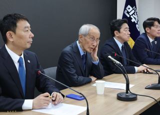 윤여준 "윤석열 정부 3년, 대한민국 역사상 최악 암흑기"